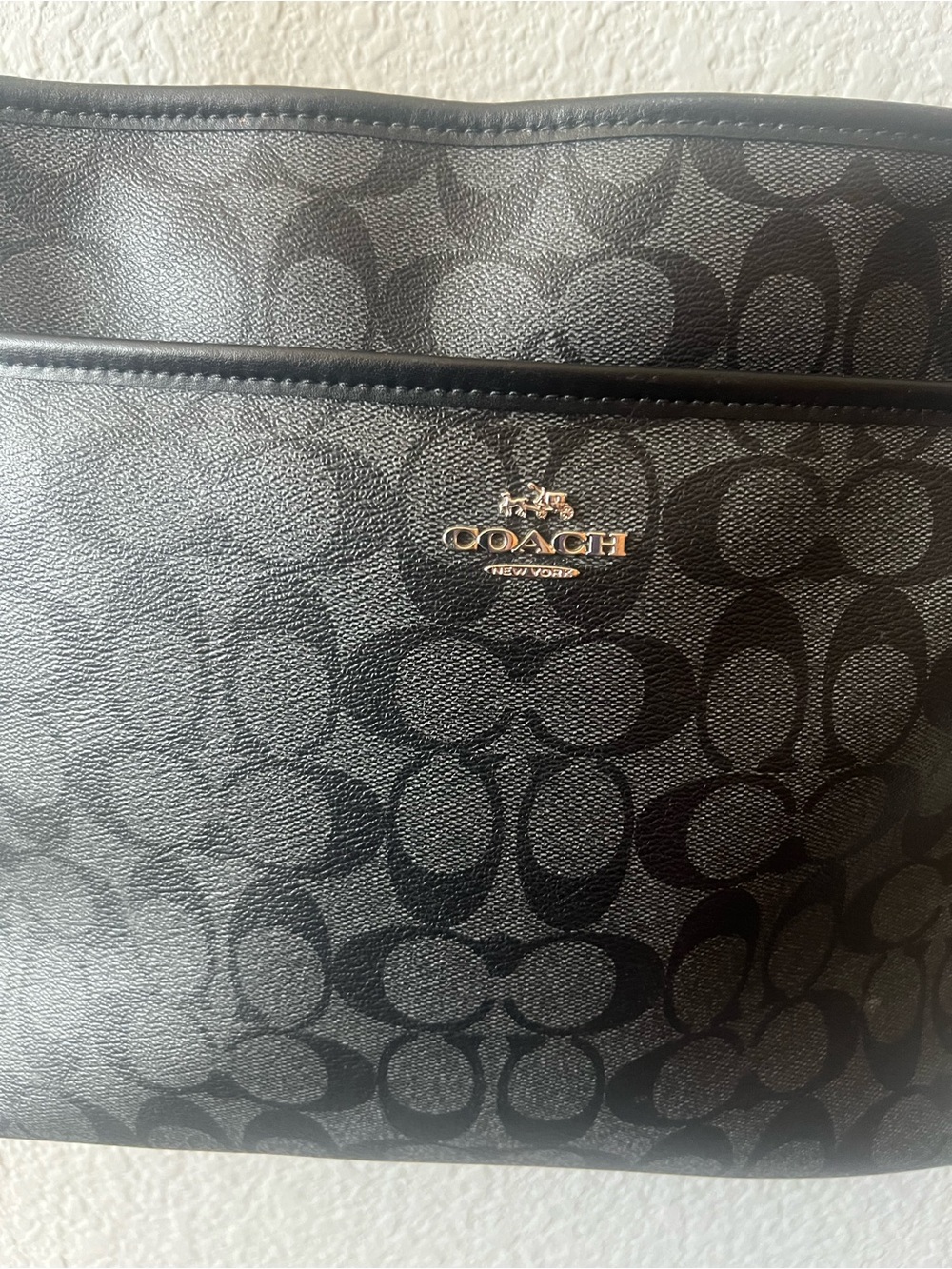 Coach Black Signature Crossbody Bag F29210 rarely used - Picture 3 of 16